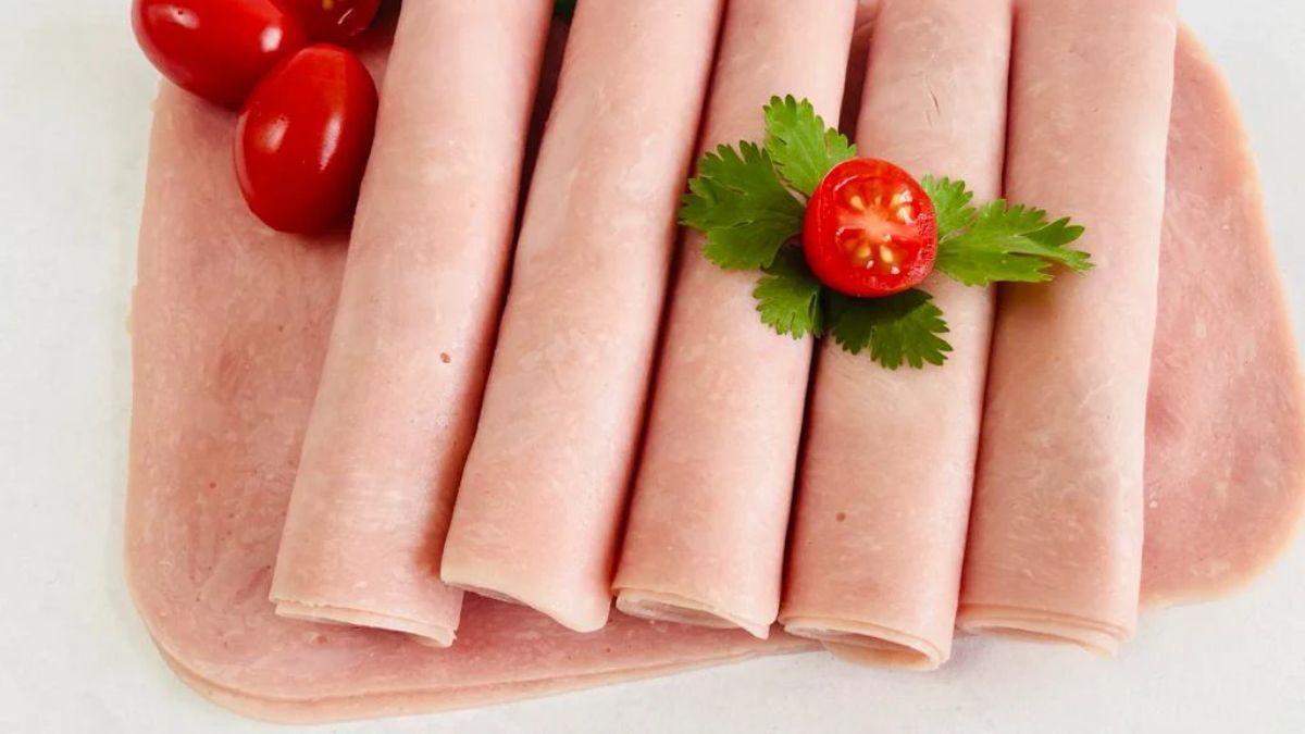 Es importante conservar el jamón cocido en un recipiente hermético. Es importante conservar el jamón cocido en un recipiente hermético.