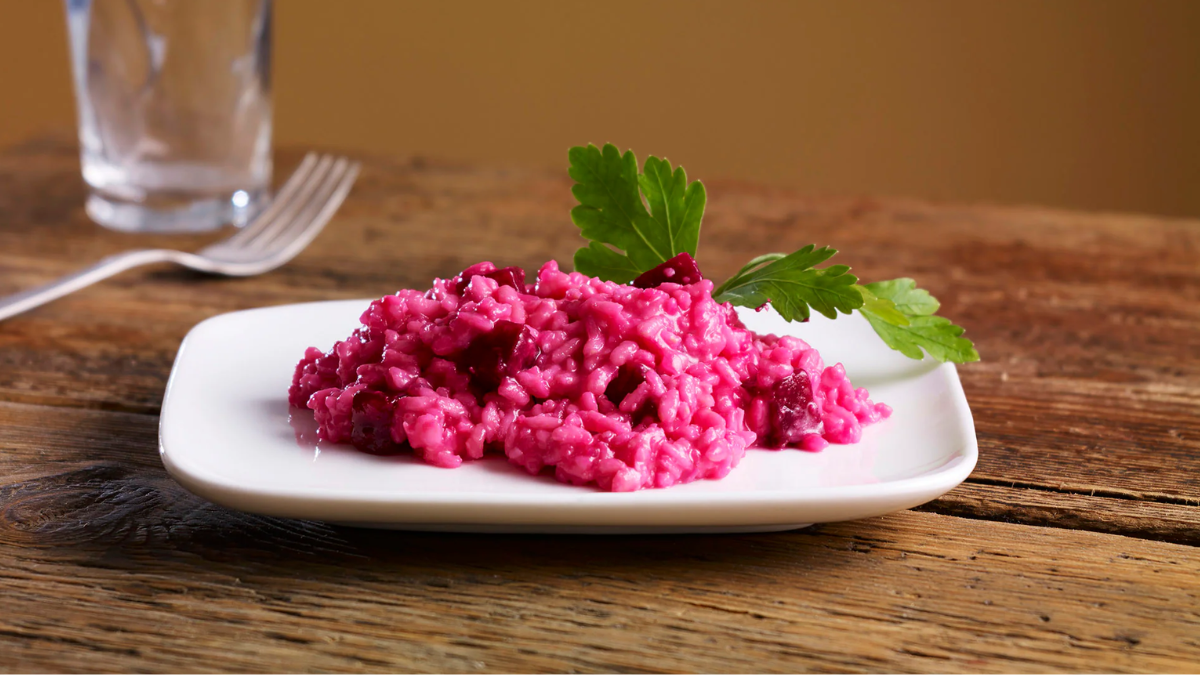Risotto de remolacha: la receta fácil y rápida para sorprender en el almuerzo o la cena