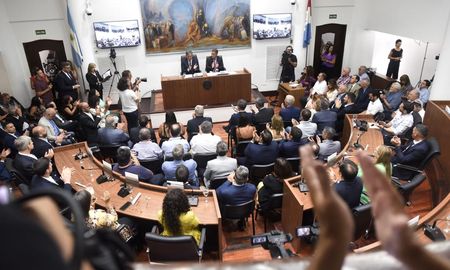 uego del discurso de Jatón, los concejales de la oposición marcaron sus coincidencias, pero advirtieron sobre las falencias. uego del discurso de Jatón, los concejales de la oposición marcaron sus coincidencias, pero advirtieron sobre las falencias.
