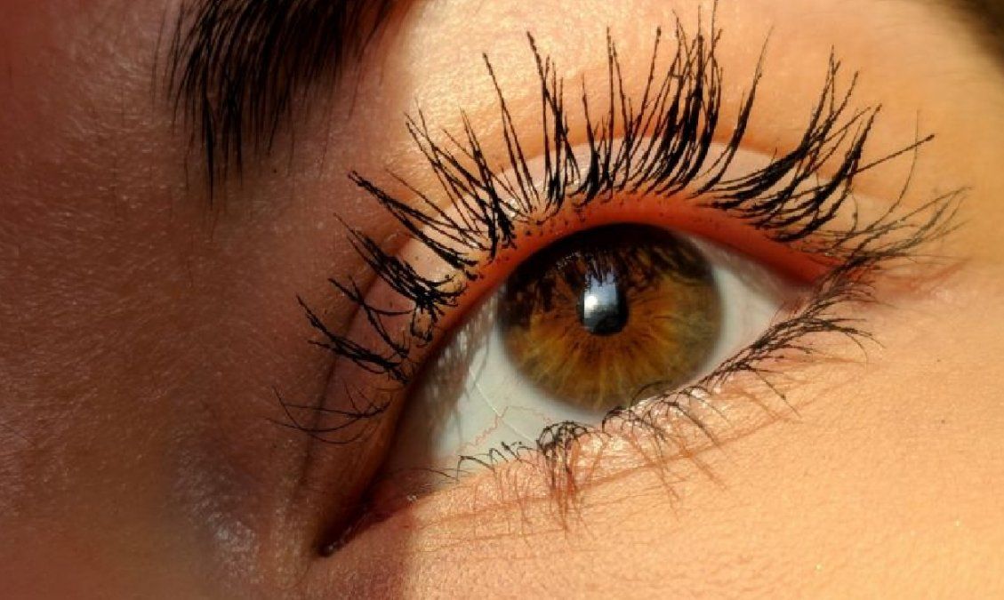 Cómo usar té verde para hacer crecer las pestañas