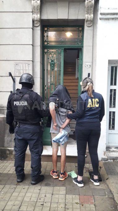 El detenido quedó a disposición de la fiscal Cristina Ferraro de la Unidad Especial de Homicidios.