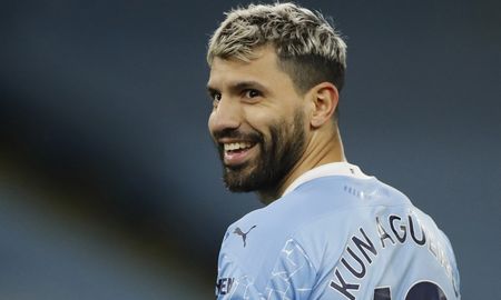 manchester city inaugurara manana la estatua de sergio agüero a 10 anos del historico titulo manchester city inaugurara manana la estatua de sergio agüero a 10 anos del historico titulo