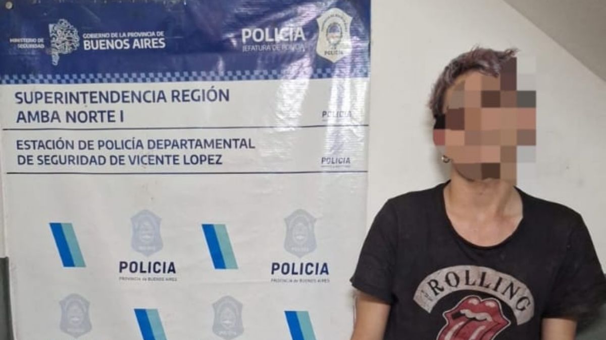 El adolescente de 19 años fue detenido por el asesinato de su madre. 