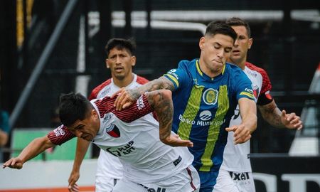 Colón venció en el primer amistoso a Rosario Central por 4 a 1. Colón venció en el primer amistoso a Rosario Central por 4 a 1.