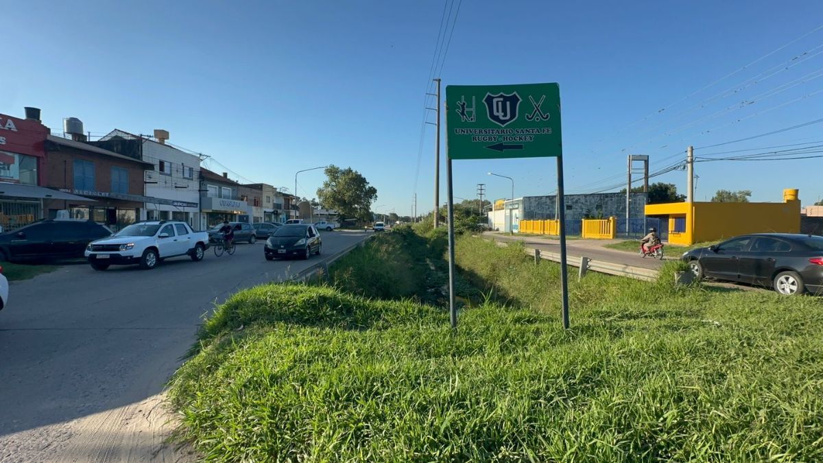 El punto de encuentro de vecinos de Las Delicias fue en la esquina de Aristóbulo del Valle y Alfonsina Storni. El punto de encuentro de vecinos de Las Delicias fue en la esquina de Aristóbulo del Valle y Alfonsina Storni.