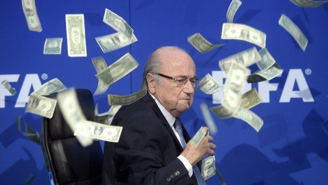 Joseph Blatter demandará a Infantino por “daños morales”