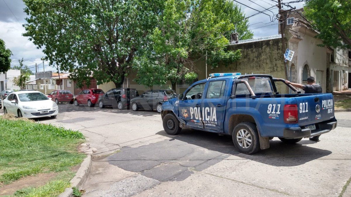 Personal policial resguarda la escena del hecho