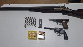 Una mujer denunció que su pareja tenía armas sin registrar en su propia casa