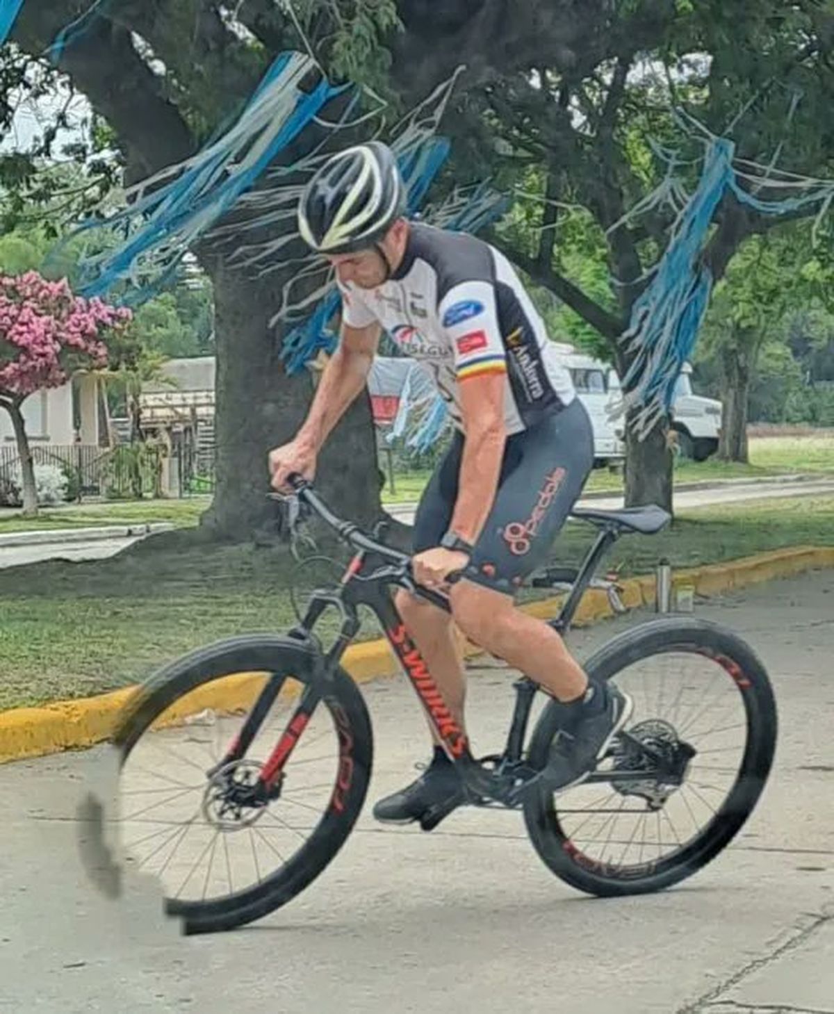 Lionel Scaloni practicó ciclismo en las calles de Pujato, su ciudad natal.