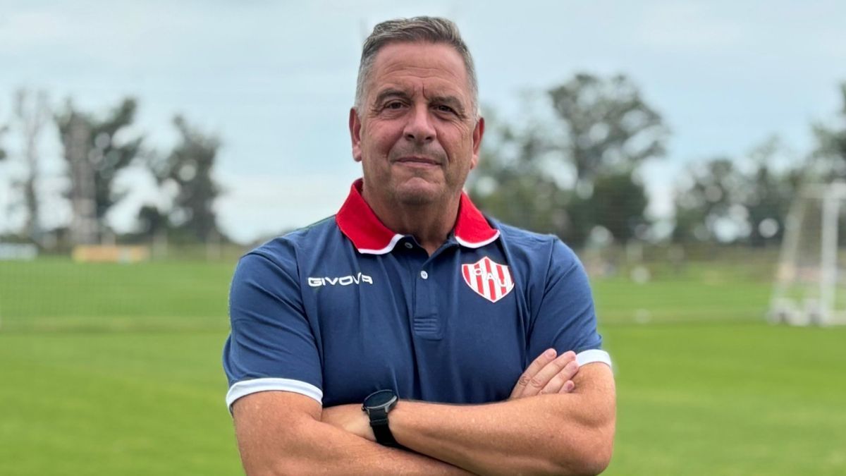 Unión oficializó a Alejandro Trionfini como nuevo entrenador de la Reserva.