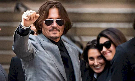 Johnny Depp cobrará todo su sueldo por Animales fantásticos 3, a pesar de su renuncia Johnny Depp cobrará todo su sueldo por Animales fantásticos 3, a pesar de su renuncia