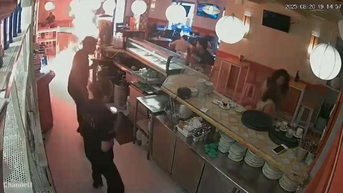 Un hombre prendió fuego un bar porque no había mayonesa para su sándwich. 