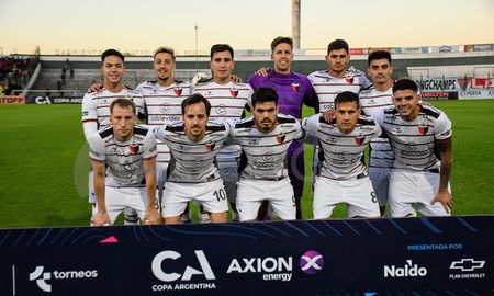 Alexis Sabella se sumó al plantel de Magallanes de Chile para afrontar la segunda parte del 2025 en el ascenso. Alexis Sabella se sumó al plantel de Magallanes de Chile para afrontar la segunda parte del 2025 en el ascenso.
