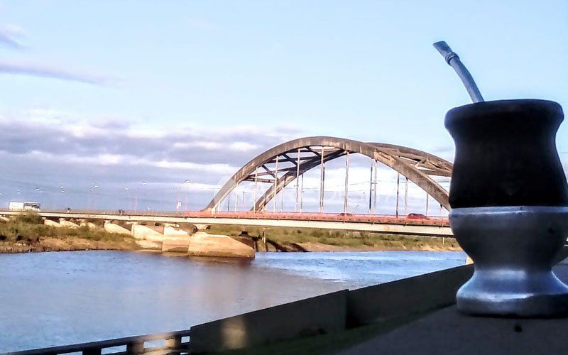 Anécdotas de santafesinos y santotomesinos en el Puente Carretero