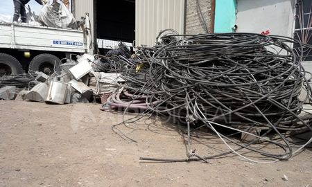 El robo de cables es una modalidad delictiva que viene en aumento desde hace mucho tiempo en la provincia de Santa Fe. El robo de cables es una modalidad delictiva que viene en aumento desde hace mucho tiempo en la provincia de Santa Fe.