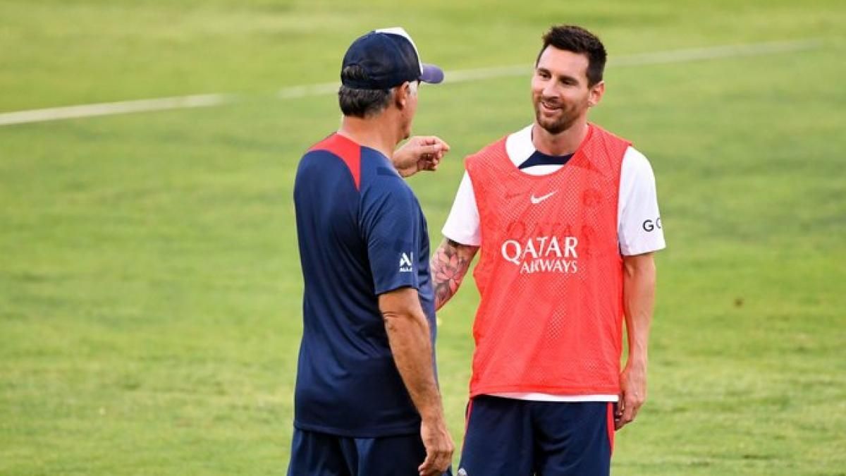 Cristophe Galtier quiere que los jugadores de su plantel vuelvan a centrarse en competir para el equipo.