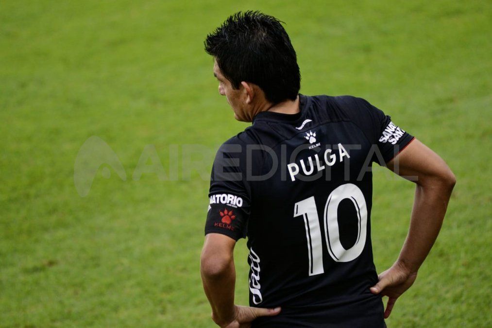 El Pulga Rodríguez se aleja de Atlético Tucumán. 