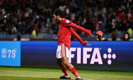 Al Ahly goleó a Auckland City y avanzó a cuartos de final del Mundial de Clubes. Al Ahly goleó a Auckland City y avanzó a cuartos de final del Mundial de Clubes.
