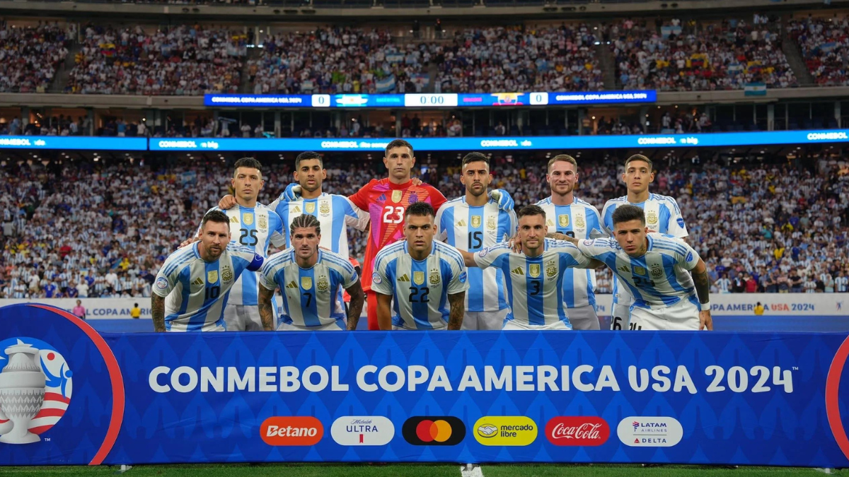 Lionel Scaloni busca el mejor equipo para la final de la Copa América.