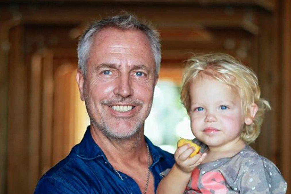 Marley junto a Mirko.