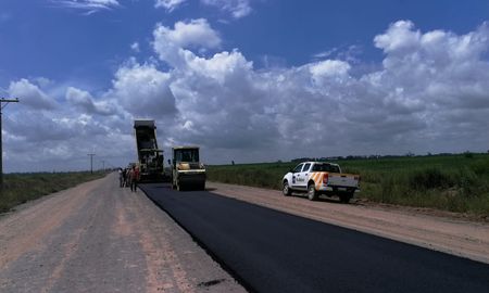 La provincia invertirá más de $ 990 millones para la pavimentación de 31 kilómetros de la ruta Peovincial N° 39. La provincia invertirá más de $ 990 millones para la pavimentación de 31 kilómetros de la ruta Peovincial N° 39.