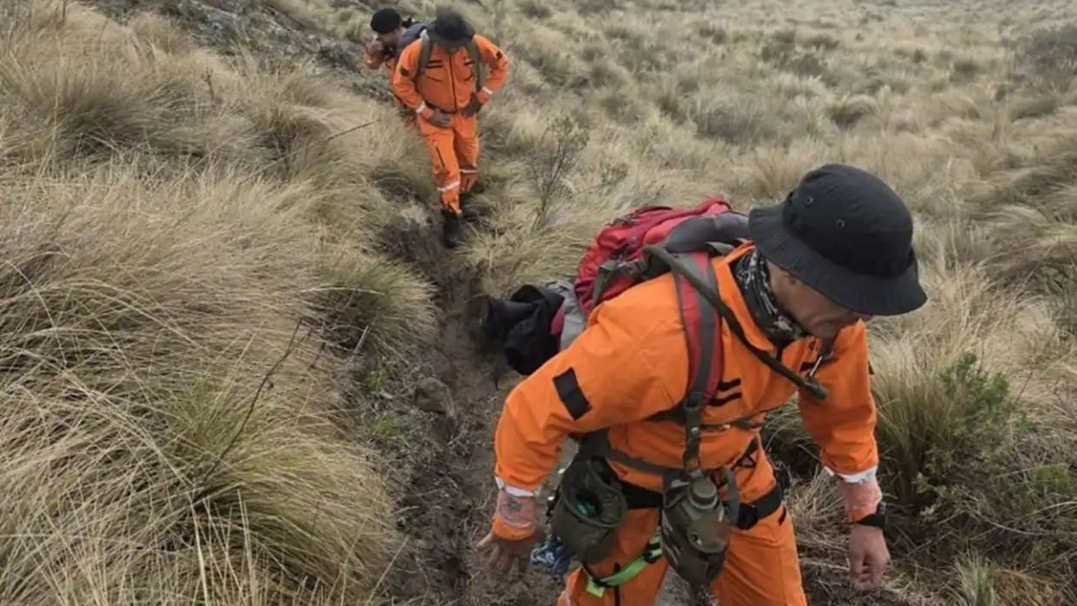 Entre la lluvia y la neblina, continúa la búsqueda de Raúl Moyano en el cerro Ñuñorco