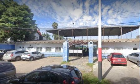 Jugaba al fútbol con sus amigos y murió tras recibir un pelotazo en el pecho: fue en una cancha amateur de Rosario Jugaba al fútbol con sus amigos y murió tras recibir un pelotazo en el pecho: fue en una cancha amateur de Rosario