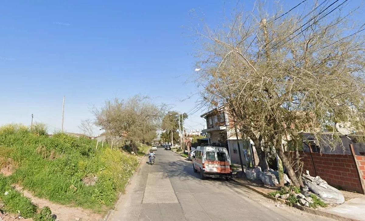 Calle Estanislao del Campo y Fardman en Laferrere. Calle Estanislao del Campo y Fardman en Laferrere.