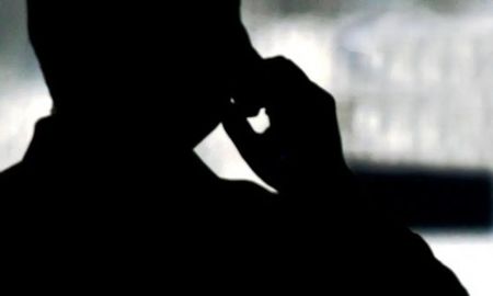 El chantaje se daba a partir de mensajes y llamados telefónicos que la víctima recibía de manera periódica. El chantaje se daba a partir de mensajes y llamados telefónicos que la víctima recibía de manera periódica.