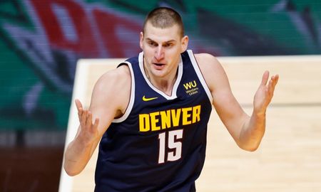 Nikola Jokic, compañero de Facundo Campazzo en la NBA, anticipó que no jugará el repechaje ni los Juegos Olímpicos con Serbia. Nikola Jokic, compañero de Facundo Campazzo en la NBA, anticipó que no jugará el repechaje ni los Juegos Olímpicos con Serbia.