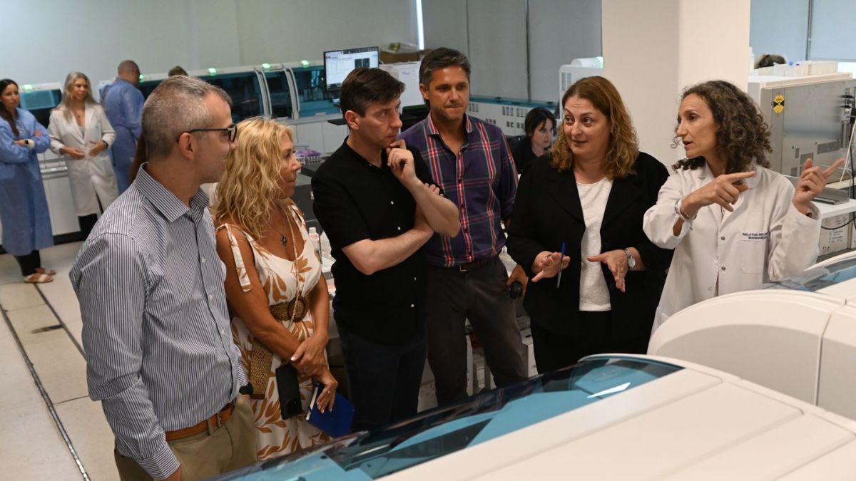 El salto tecnológico mejora la accesibilidad a diagnósticos precoces, con todos los procesamientos y todas las determinaciones, en un término no mayor a 18 horas, algo sin precedentes en otros laboratorios del país. El salto tecnológico mejora la accesibilidad a diagnósticos precoces, con todos los procesamientos y todas las determinaciones, en un término no mayor a 18 horas, algo sin precedentes en otros laboratorios del país.