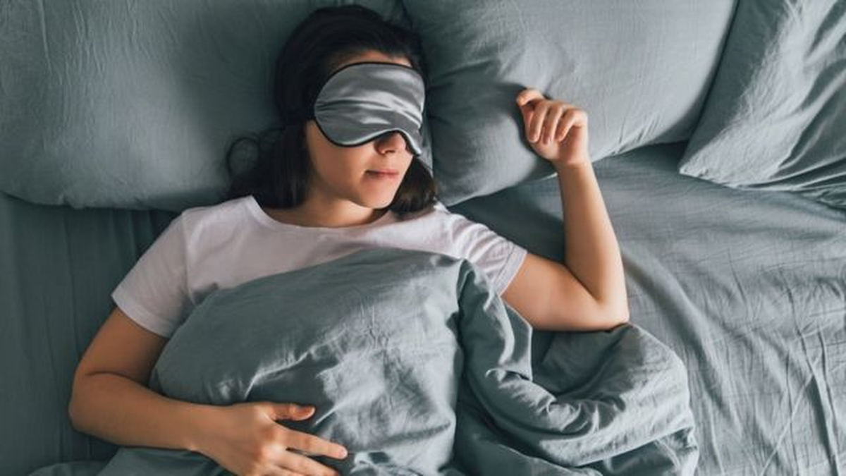El truco consiste en inhalar durante cuatro segundos, manteniendo la respiración durante siete segundos. Después, hay que exhalar completamente por un recuento de ocho. Los pasos se repiten entre dos y cuatro veces.