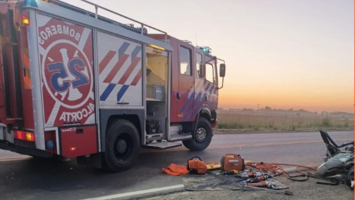 Alcorta: cinco personas murieron tras chocar de frente en la ruta 90