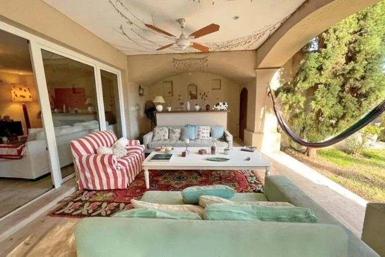 La galería de la casa de Juana Viale. 