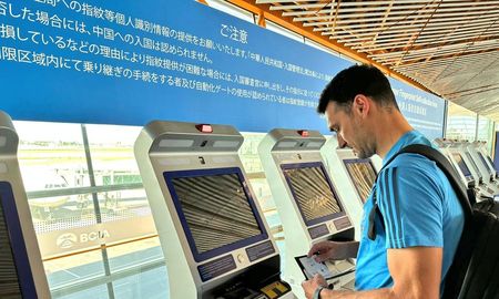 El cuerpo técnico de la Selección Argentina llegó a China, donde la próxima semana enfrentarán a Australia por la fecha Fifa. El cuerpo técnico de la Selección Argentina llegó a China, donde la próxima semana enfrentarán a Australia por la fecha Fifa.