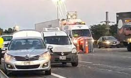 caminaba por la panamericana, fue atropellado, genero un choque y murio caminaba por la panamericana, fue atropellado, genero un choque y murio