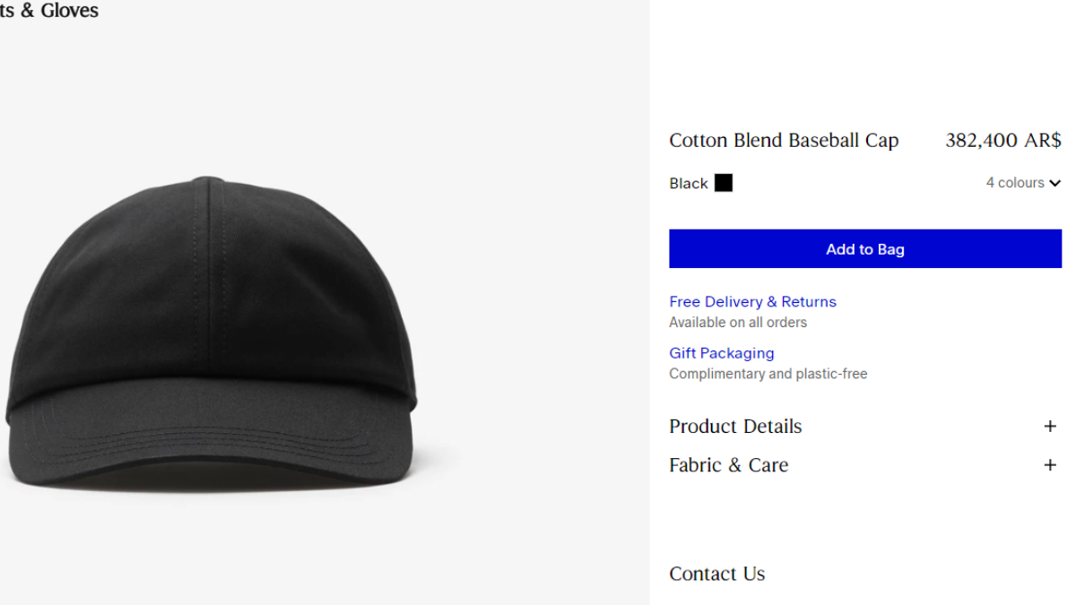 La gorra de Burberry que eligió el Dibu Martínez. La gorra de Burberry que eligió el Dibu Martínez.