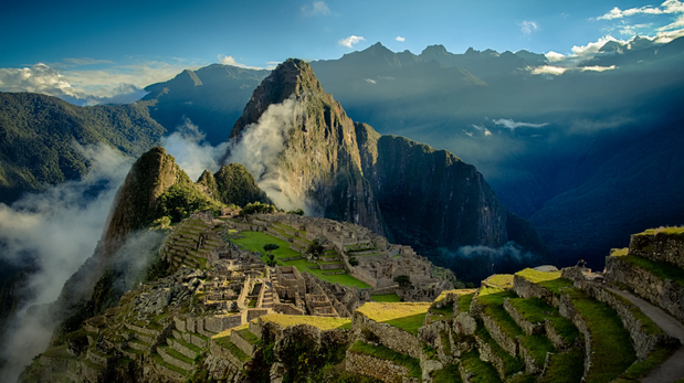 Arqueólogos descubren en Perú la colosal ciudadela inca de T’aqrachullo. El sitio supera a Machu Picchu en tamaño urbano y oculta miles de joyas de oro de la élite.