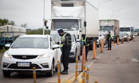 La provincia presentó el Operativo Verano 20/21, en coordinación con fuerzas nacionales y gobiernos locales La provincia presentó el Operativo Verano 20/21, en coordinación con fuerzas nacionales y gobiernos locales