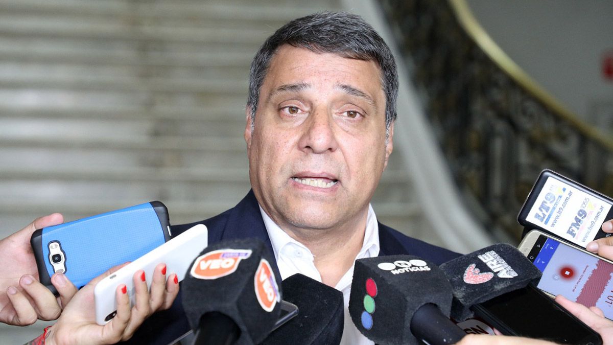 Sin cláusula gatillo, la Provincia evalúa cómo actualizar los salarios