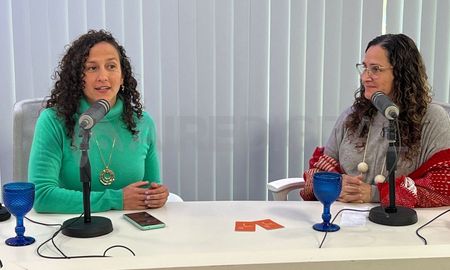 La concejala Laura Mondino junto a la abogada y emprendedora de Tramando Sueños, Alejandra Romero Niklison. La concejala Laura Mondino junto a la abogada y emprendedora de Tramando Sueños, Alejandra Romero Niklison.