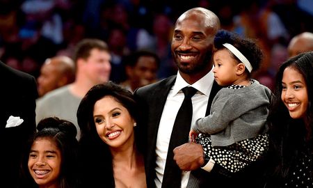 Kobe Bryant y su familia. Kobe Bryant y su familia.