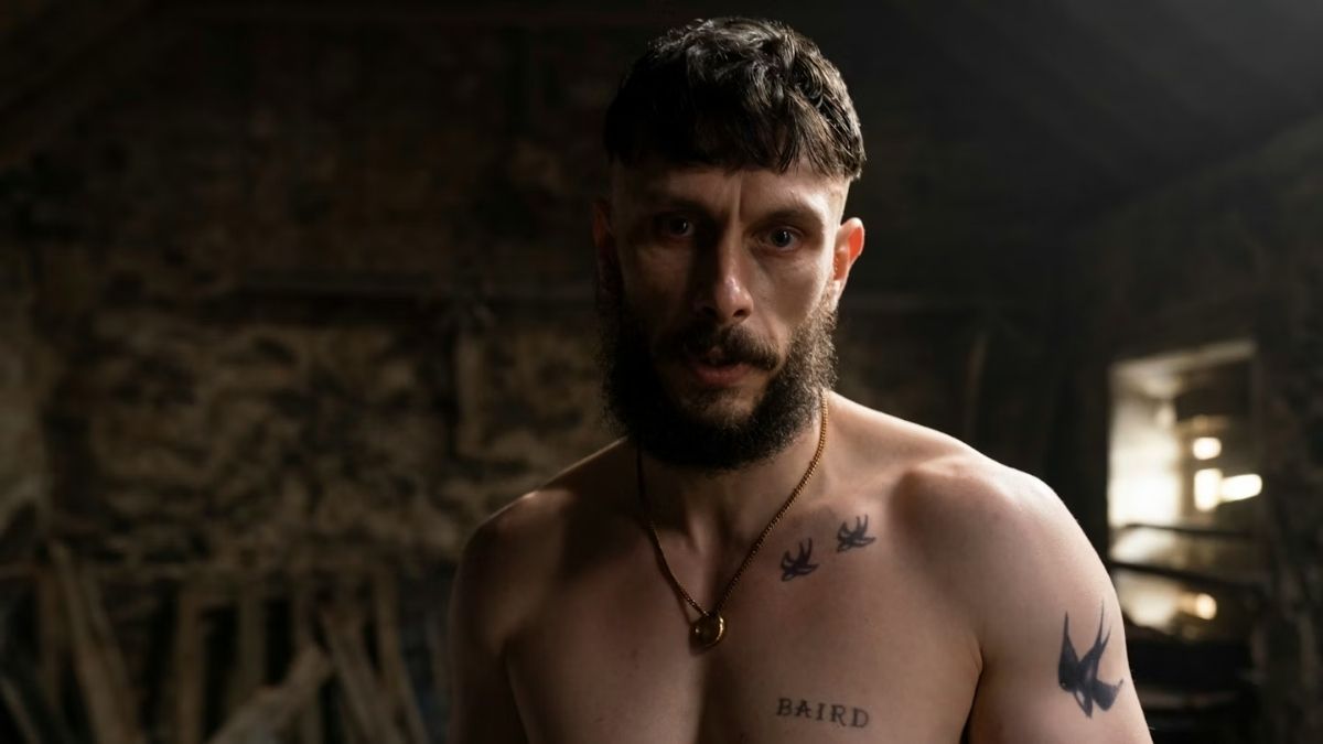 Richard Gadd no solo escribe esta nueva ficción de HBO, sino que también interpreta a la versión adulta de Ruben, manteniendo el tono psicológico y perturbador que lo consagró en su proyecto anterior. Richard Gadd no solo escribe esta nueva ficción de HBO, sino que también interpreta a la versión adulta de Ruben, manteniendo el tono psicológico y perturbador que lo consagró en su proyecto anterior.
