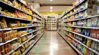 Santa Fe: un jubilado robó un queso del supermercado, lo descubrieron y terminó detenido