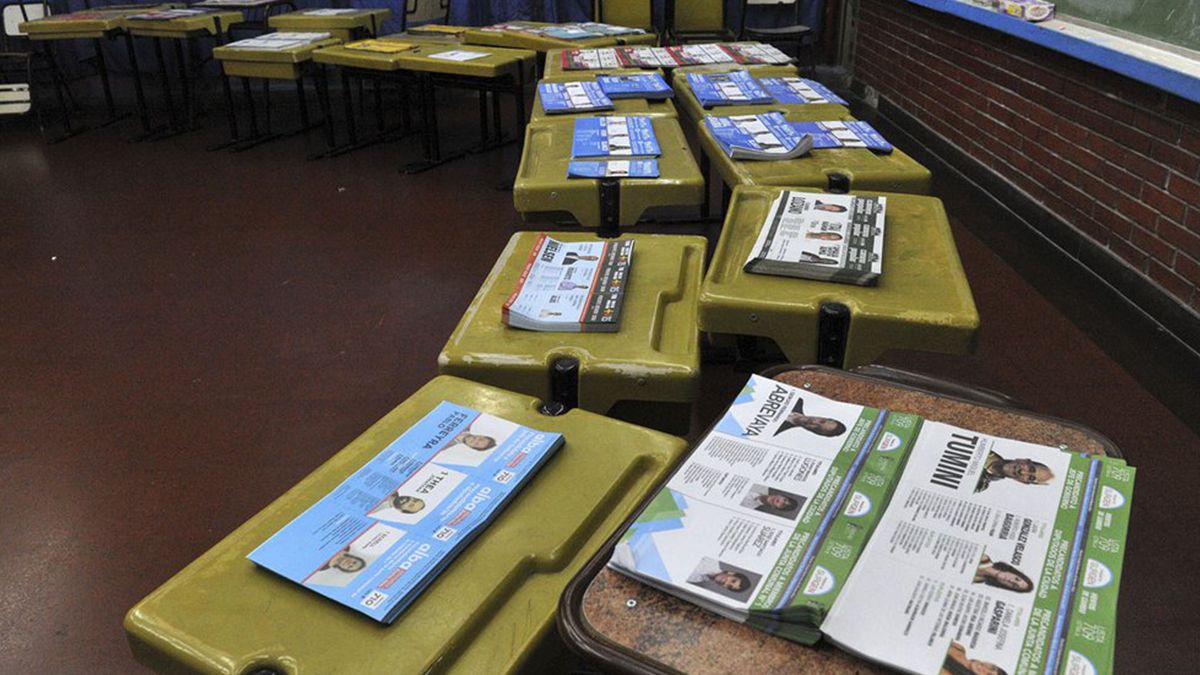 El Gobierno oficializó la suspensión temporal de las causas de caducidad de los partidos políticos