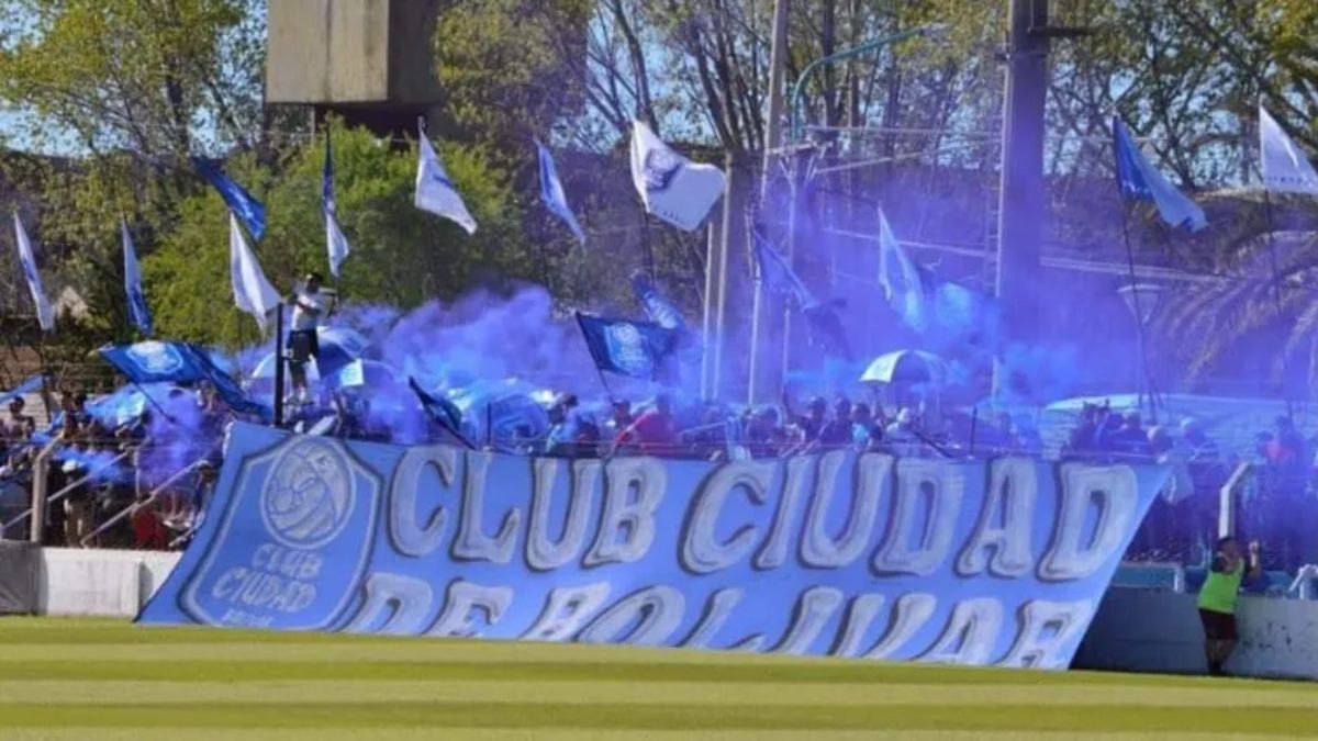 La hinchada de Ciudad Bolívar. La hinchada de Ciudad Bolívar.