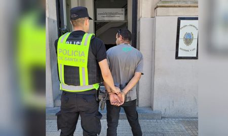 Detuvieron a un hombre por generar disturbios en la Terminal: es el tercero en dos días Detuvieron a un hombre por generar disturbios en la Terminal: es el tercero en dos días