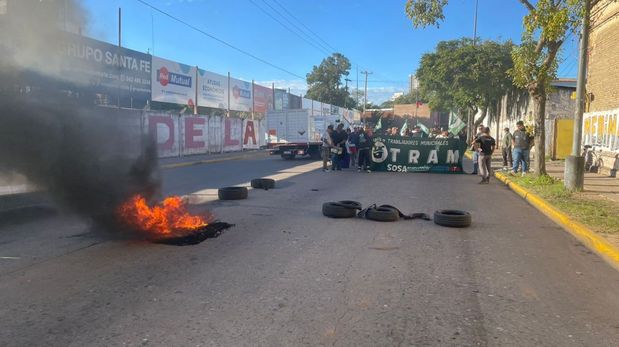 La manifestación incluyó un corte de tránsito en Avenida Presidente Perón.