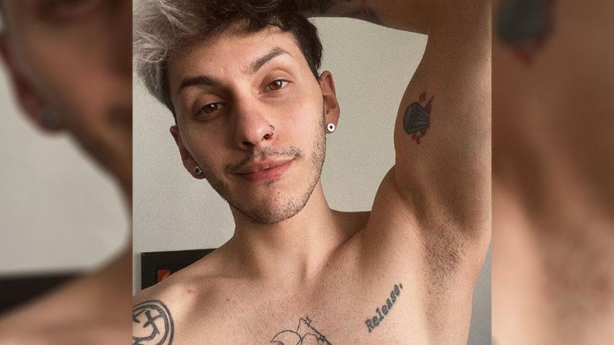 Estanislao Fernández desmintió tener un Ferrari y posó desnudo