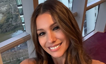 Pampita no tendría un contrato con la TV Pública. Pampita no tendría un contrato con la TV Pública.
